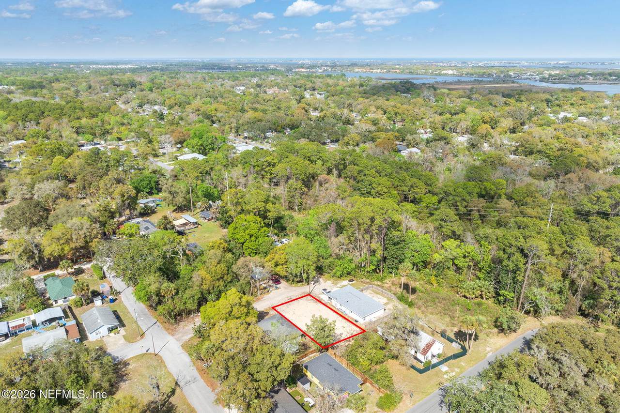 587 Julia Street - Photo 1