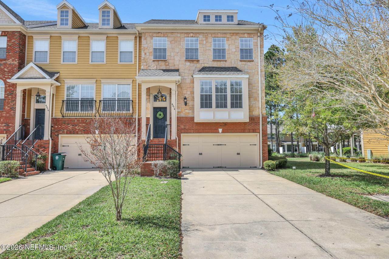 4274 Studio Park Avenue - Photo 1