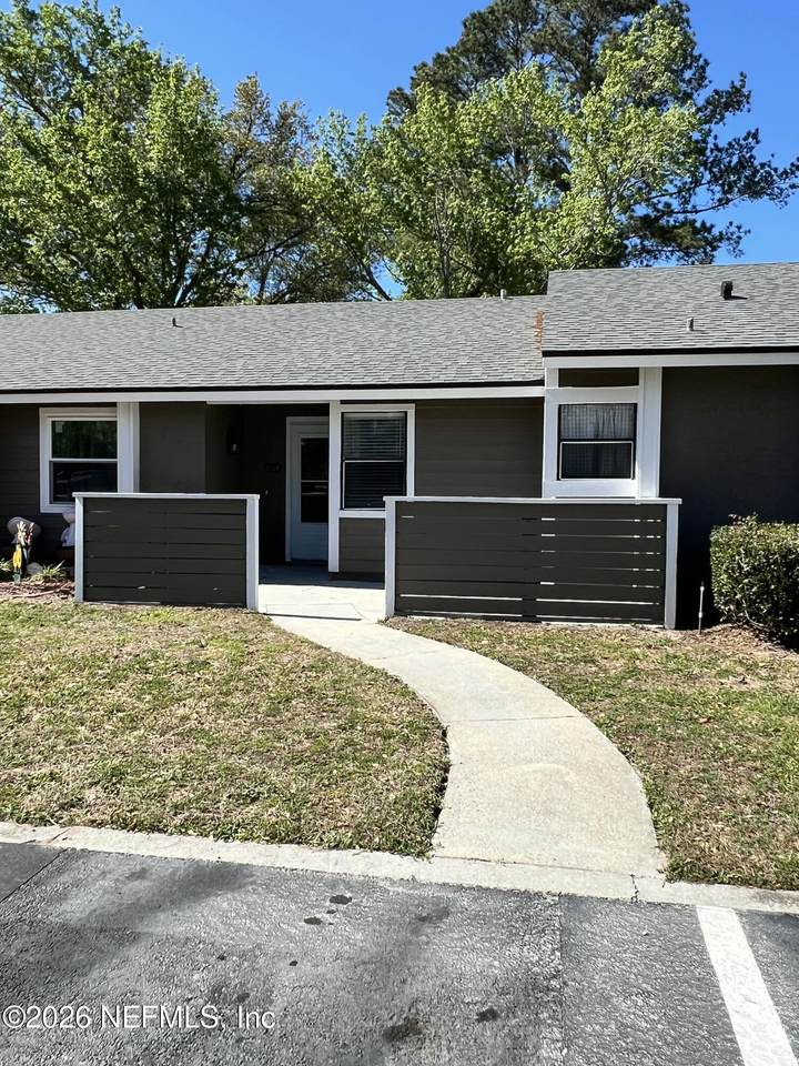 8322 Derbyshire Place - Photo 1