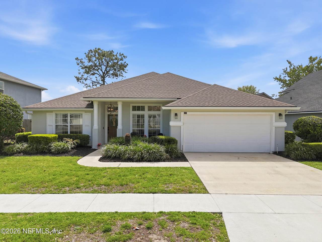 220 Silverthorn Lane - Photo 1