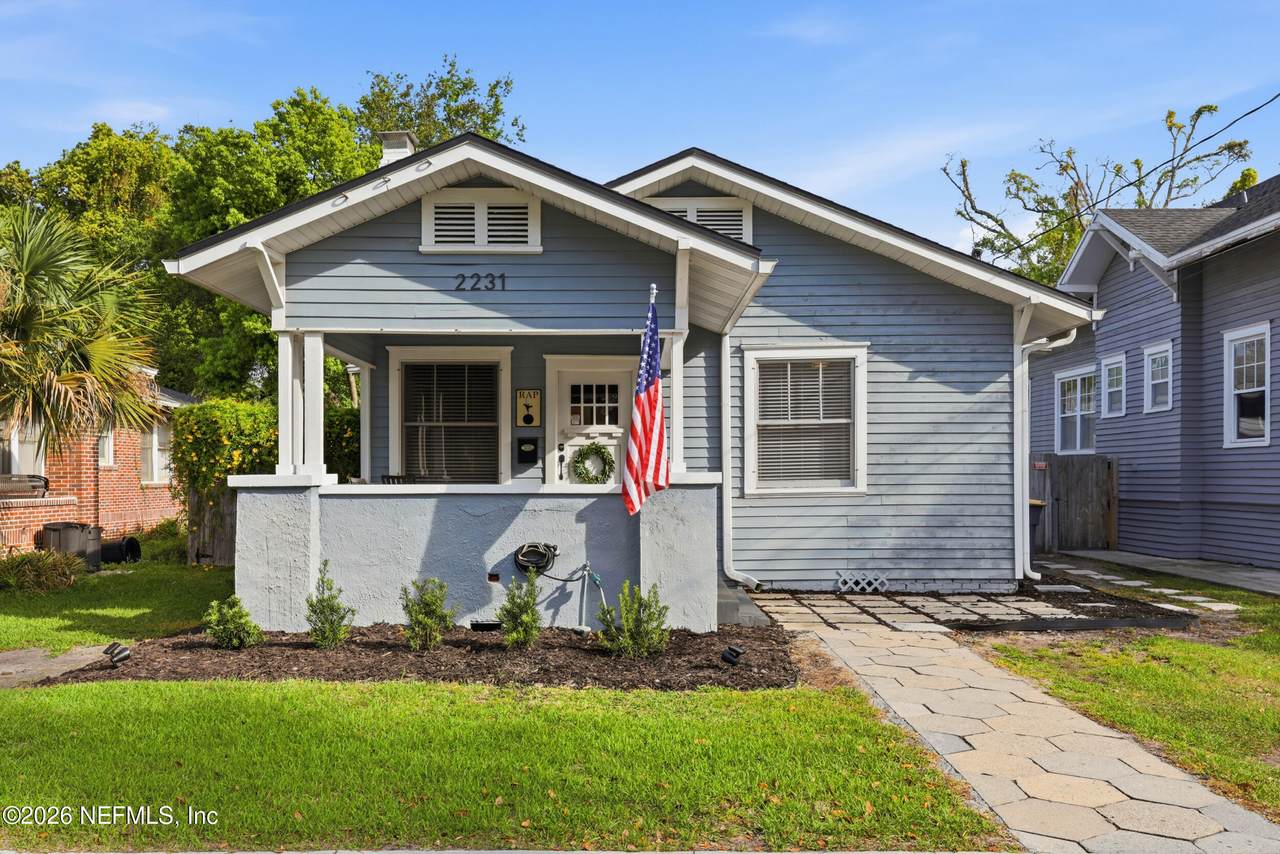 2231 Dellwood Avenue - Photo 1