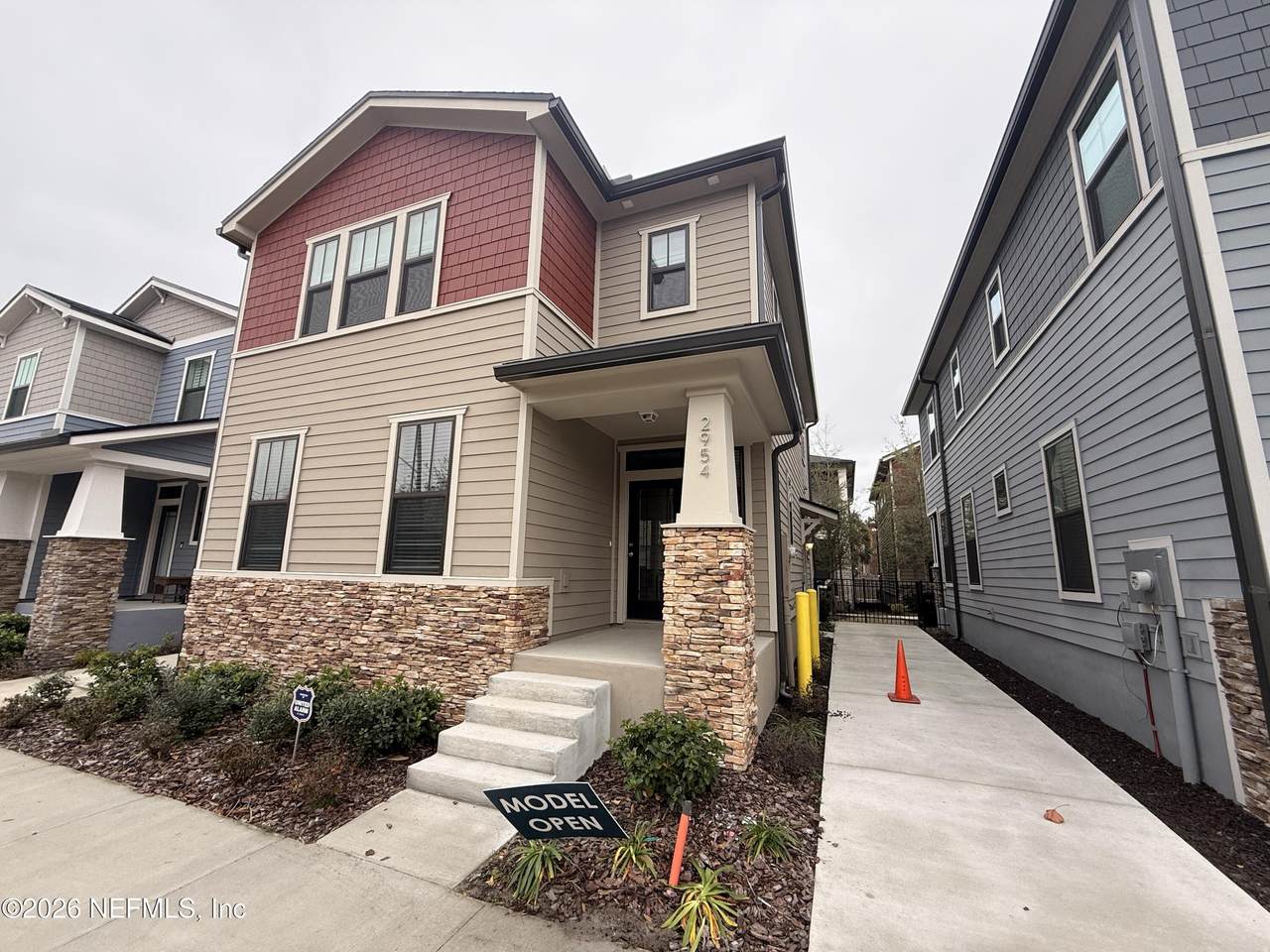 2922 College Street - Photo 1