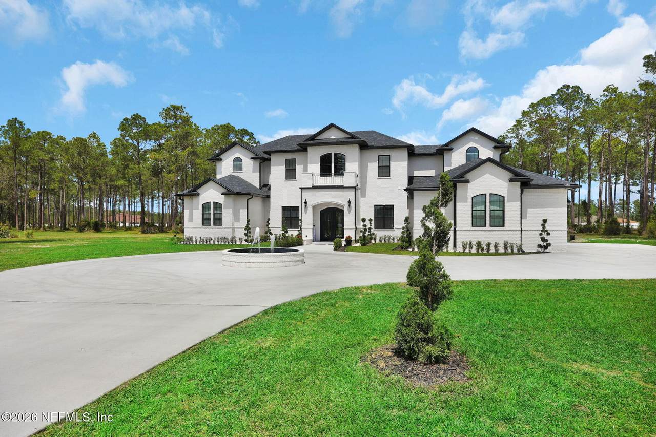 10137 Hunters Chase Court - Photo 1