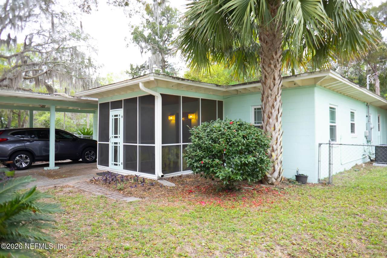 161 Jasmine Avenue - Photo 1