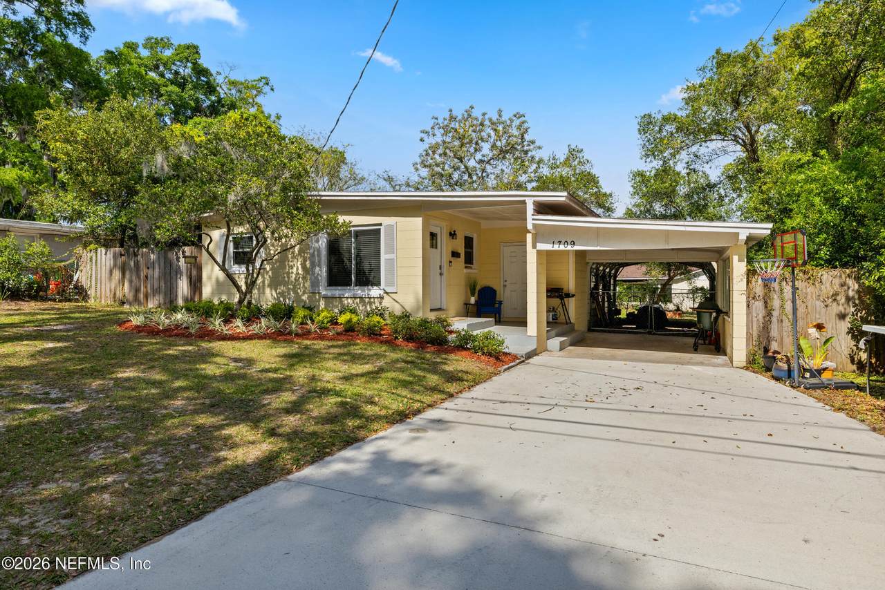 1709 Aletha Drive - Photo 1