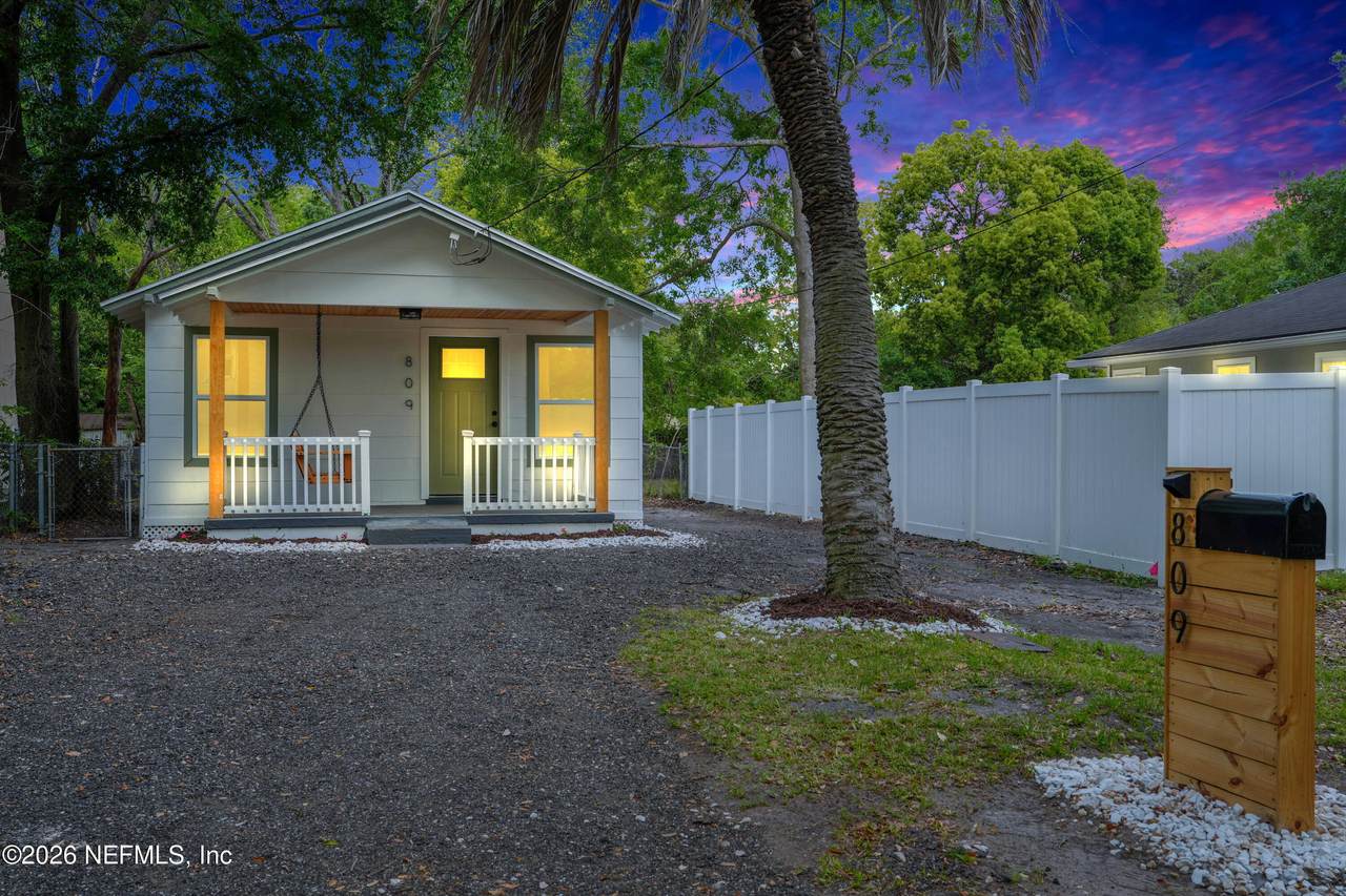 809 Owen Avenue - Photo 1