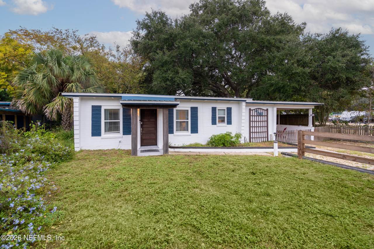 1075 Anastasia Boulevard - Photo 1