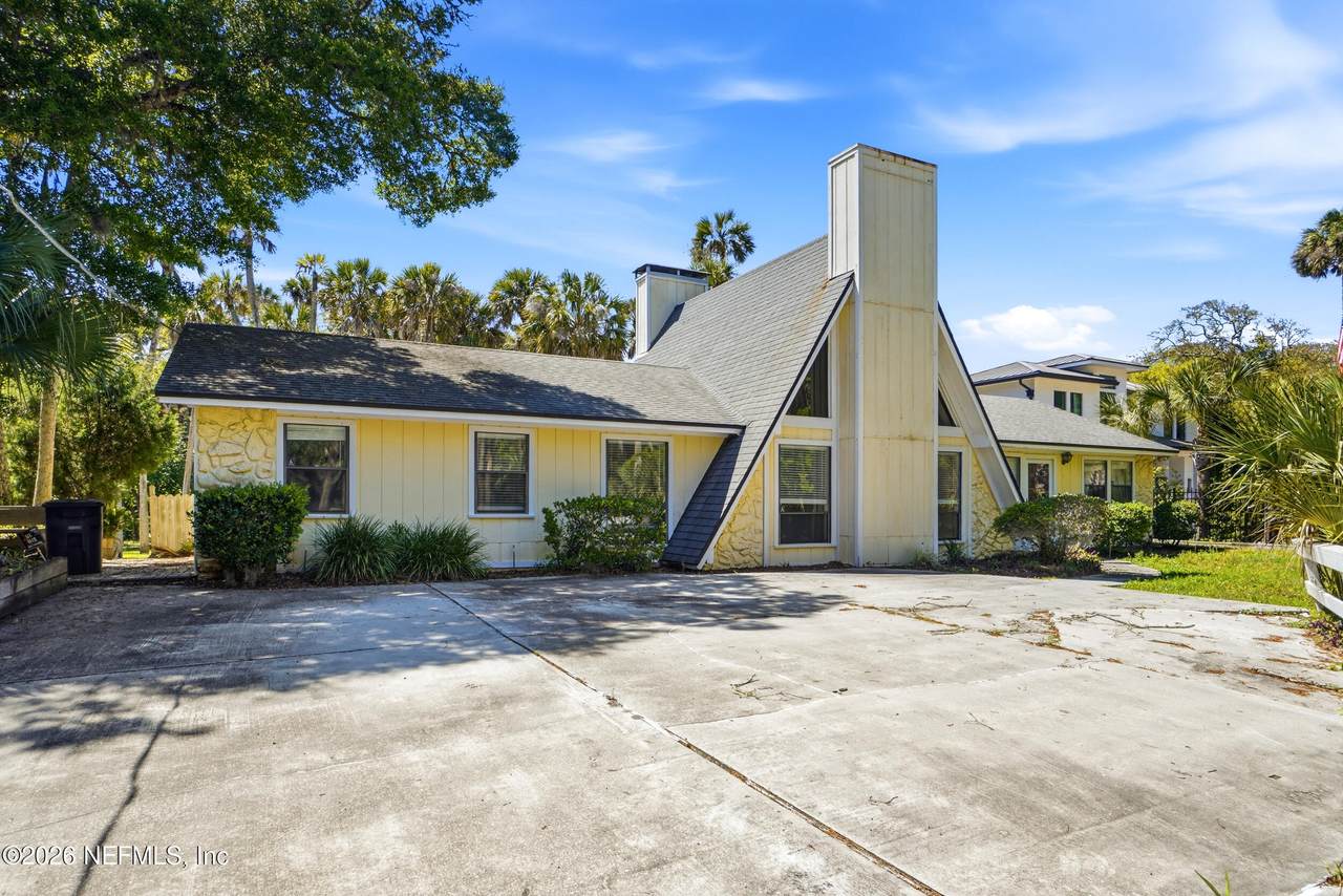 2428 Seminole Road - Photo 1
