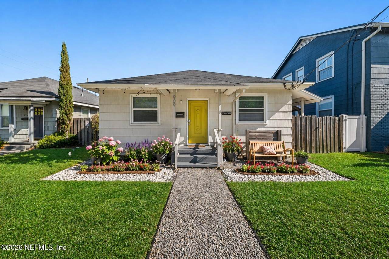 909 Cedar Street - Photo 1