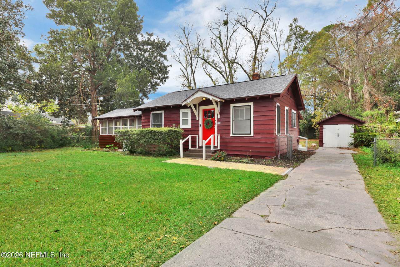 1146 Wycoff Avenue - Photo 1