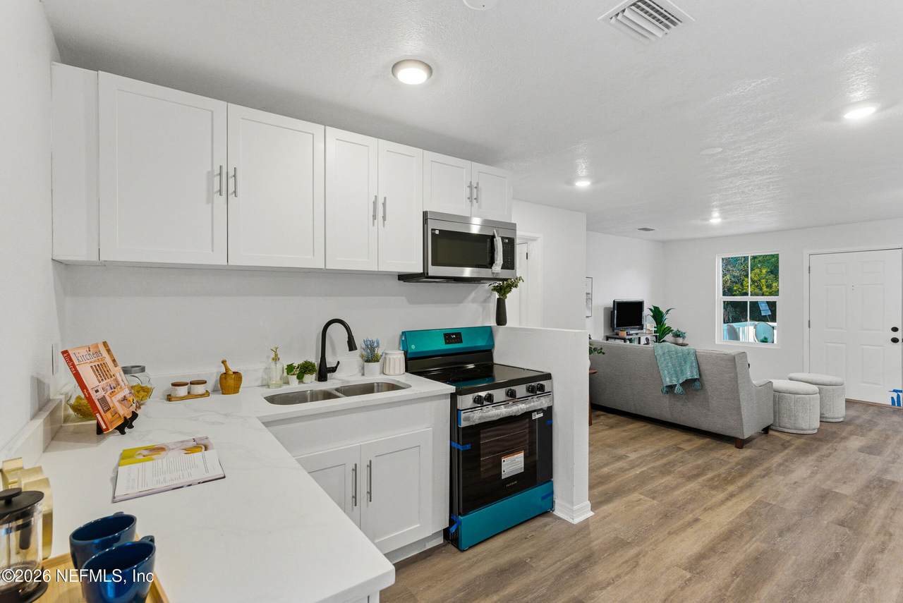 2892 Gilmore Street - Photo 1