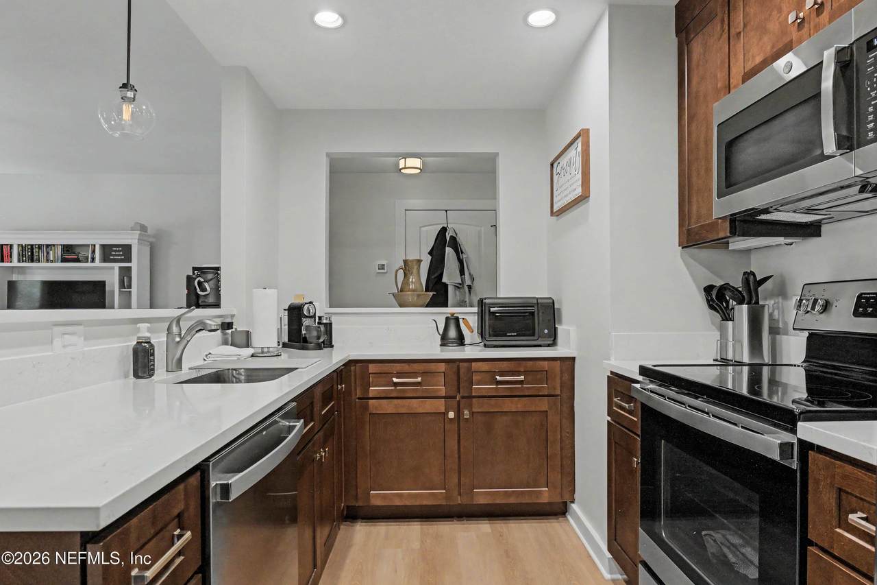 955 Registry Boulevard - Photo 1
