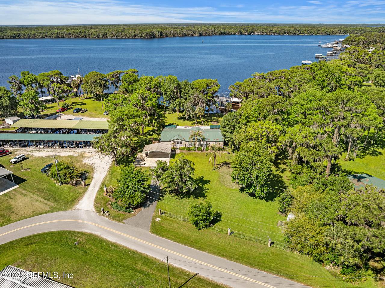 105 Lake George Drive - Photo 1