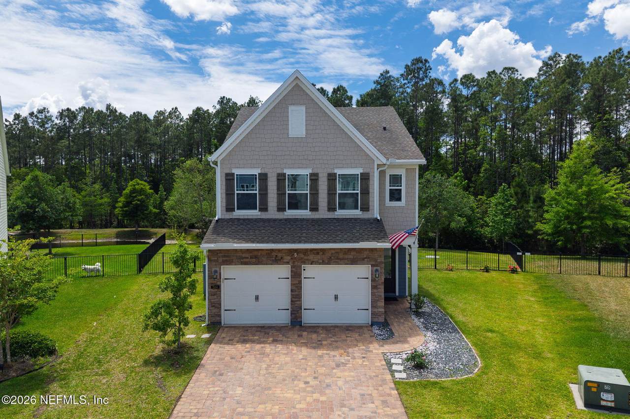 204 Silver Creek Place - Photo 1