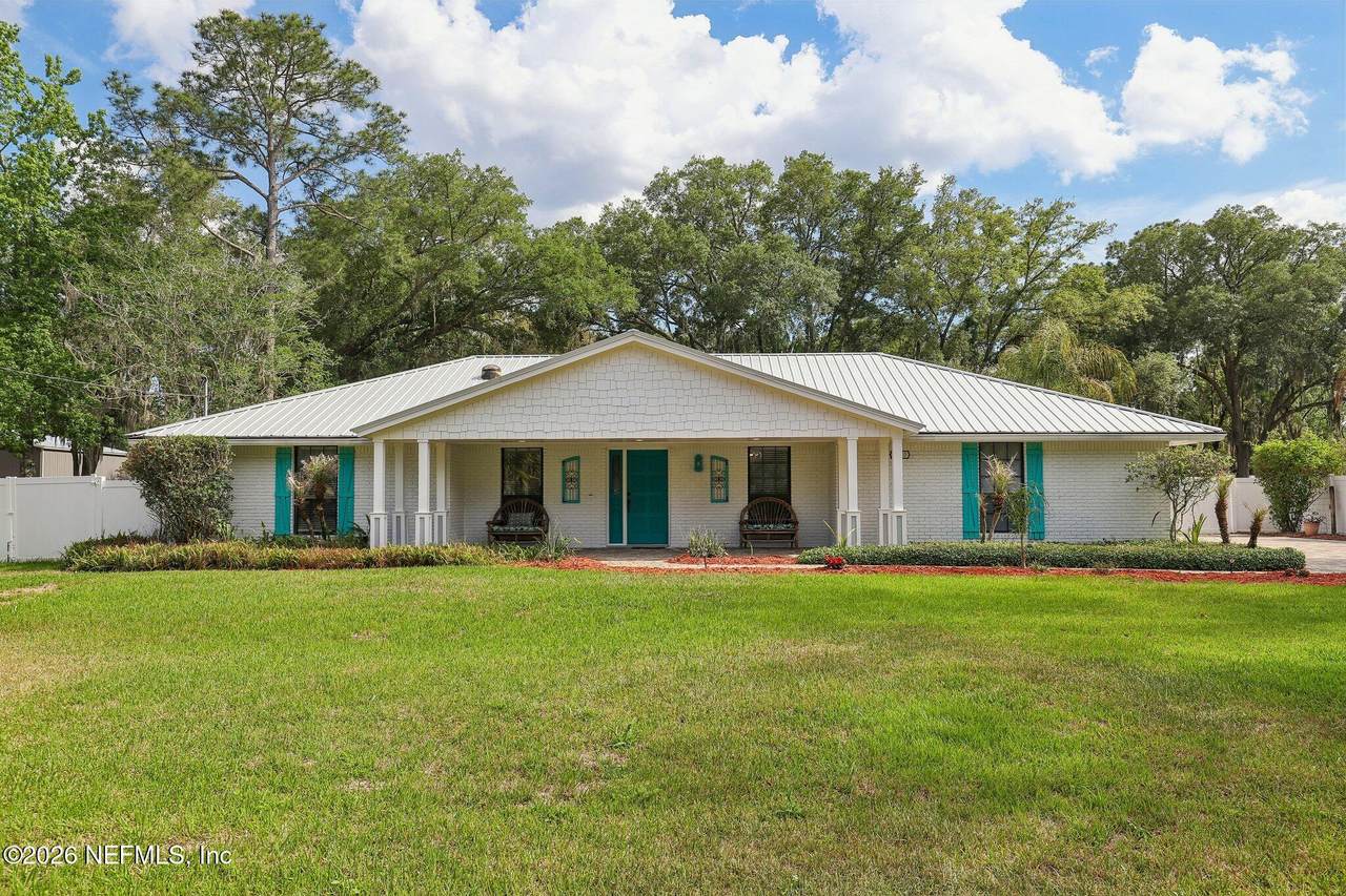 1590 Pitch Pine Avenue - Photo 1