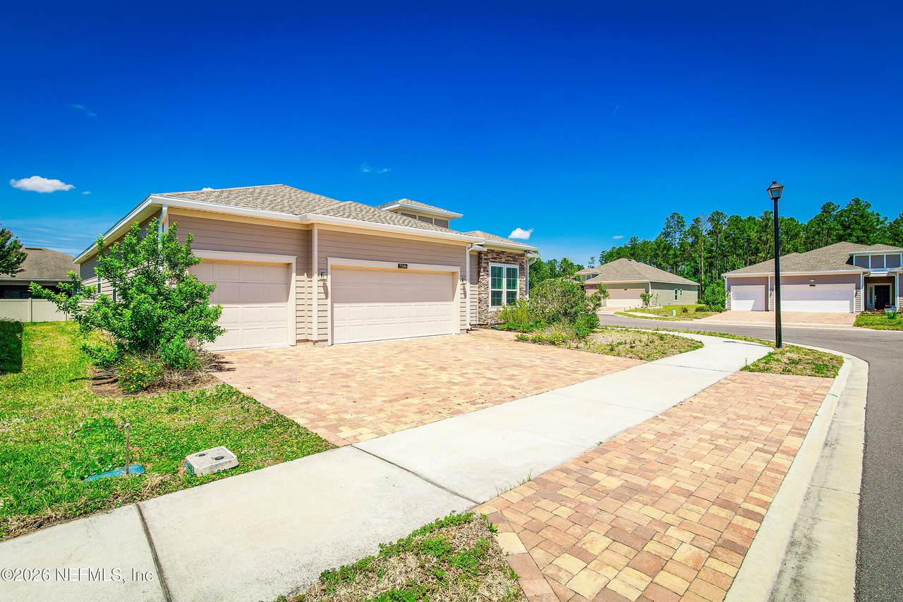 7206 Rolling Creek Lane - Photo 1