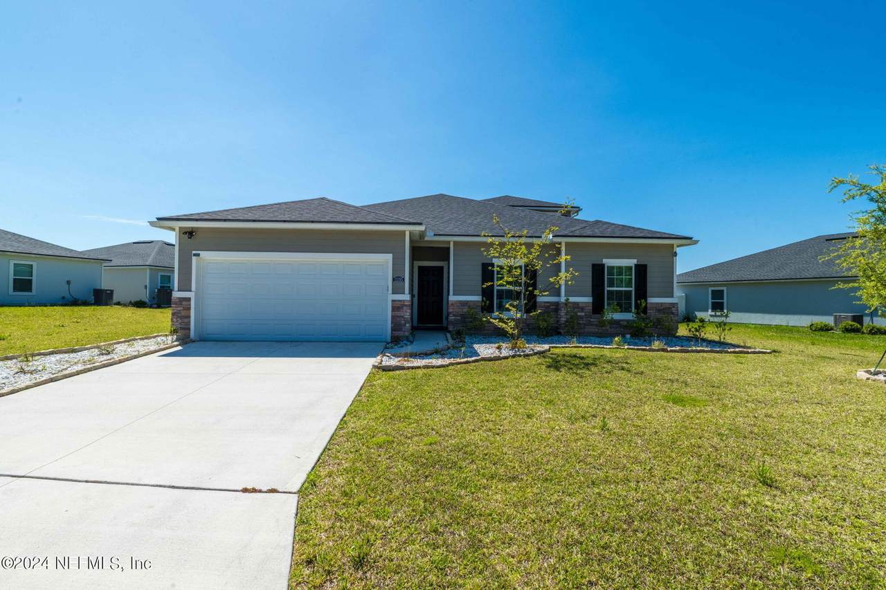 11595 Dunns Crossing Drive - Photo 1