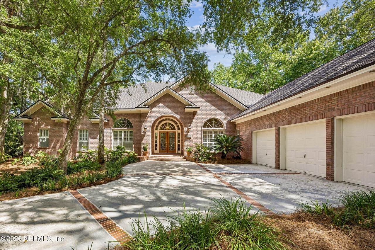 6030 Oakbrook Court - Photo 1