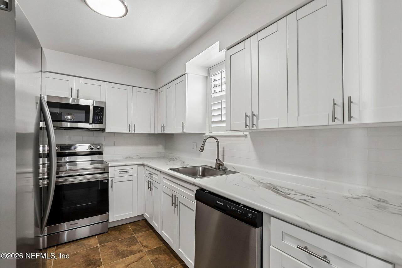 1735 El Camino Road - Photo 1