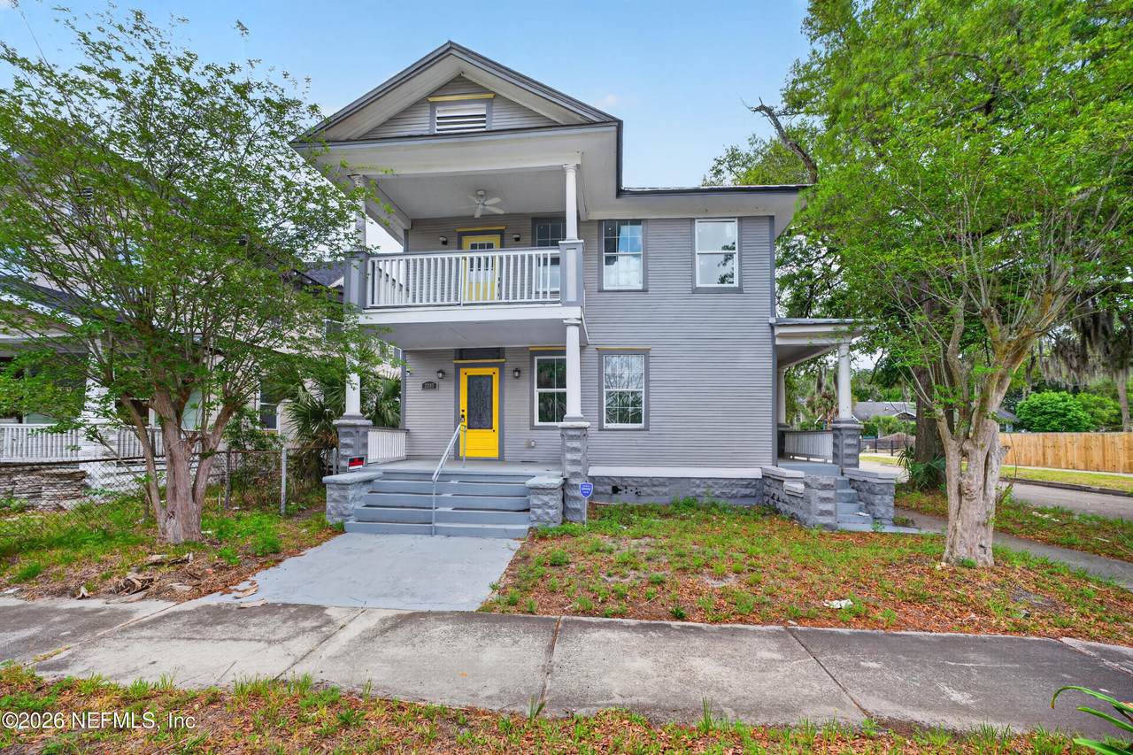 2805 Hubbard Street - Photo 1