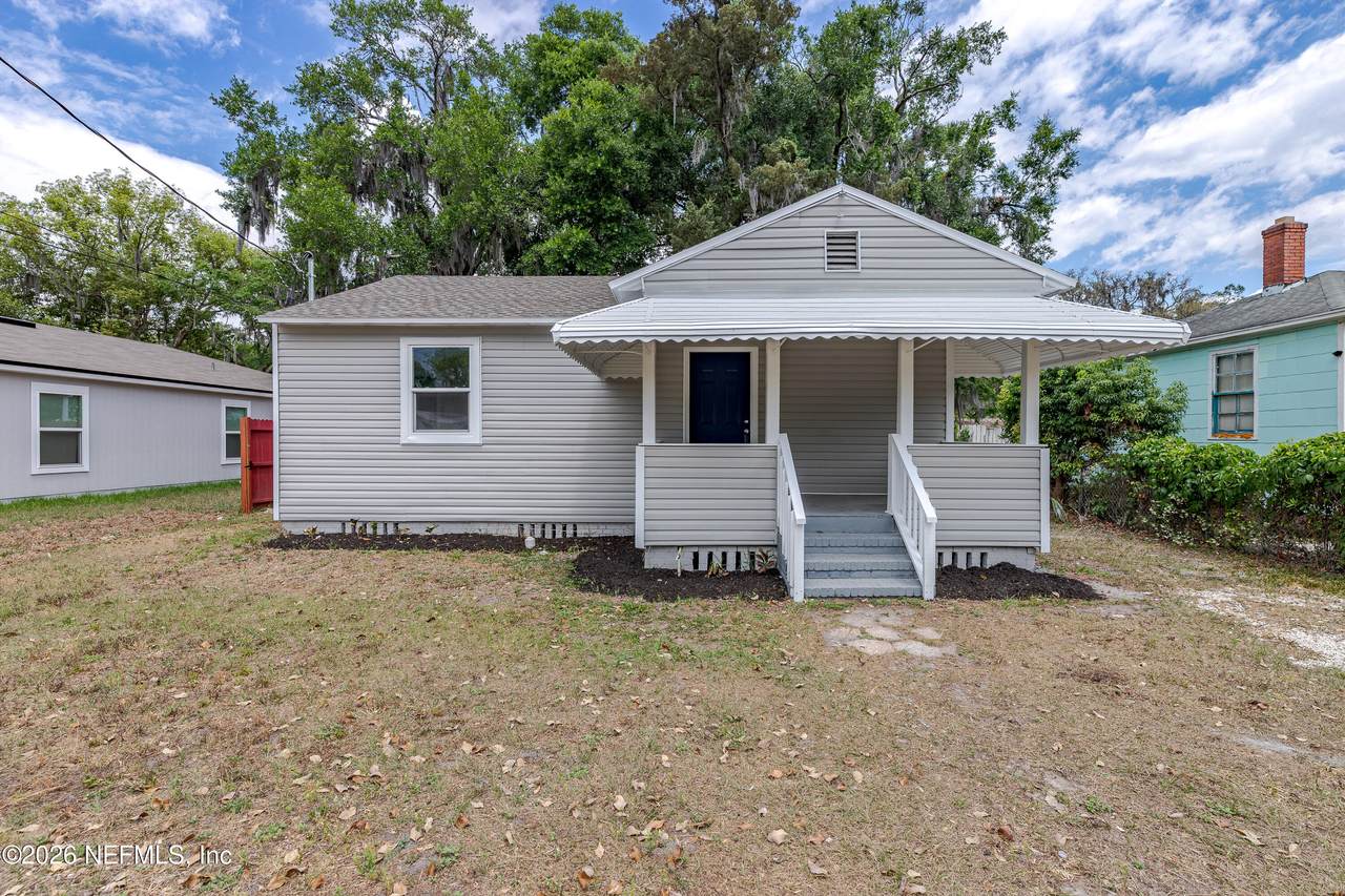 411 62ND Street - Photo 1