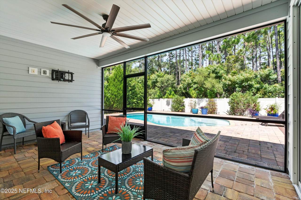 3024 Las Calinas Boulevard - Photo 1