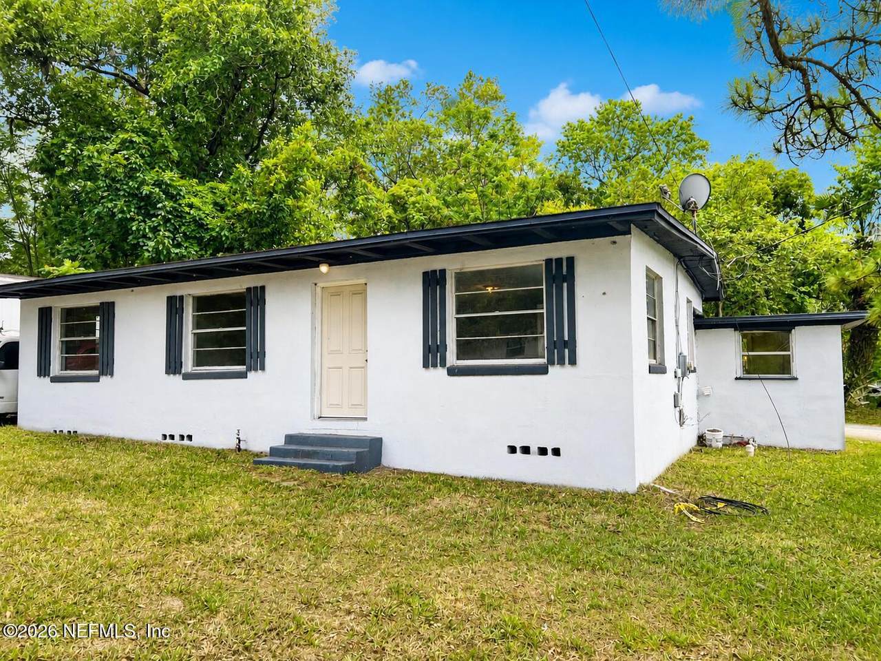 282 Pecan Street - Photo 1