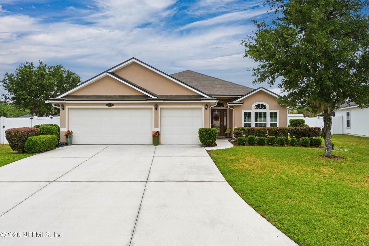 15710 Twin Creek Drive - Photo 1