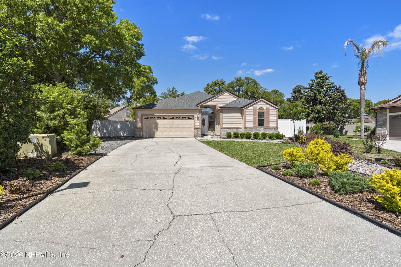 8000 Loch Lomond Lane - Photo 1