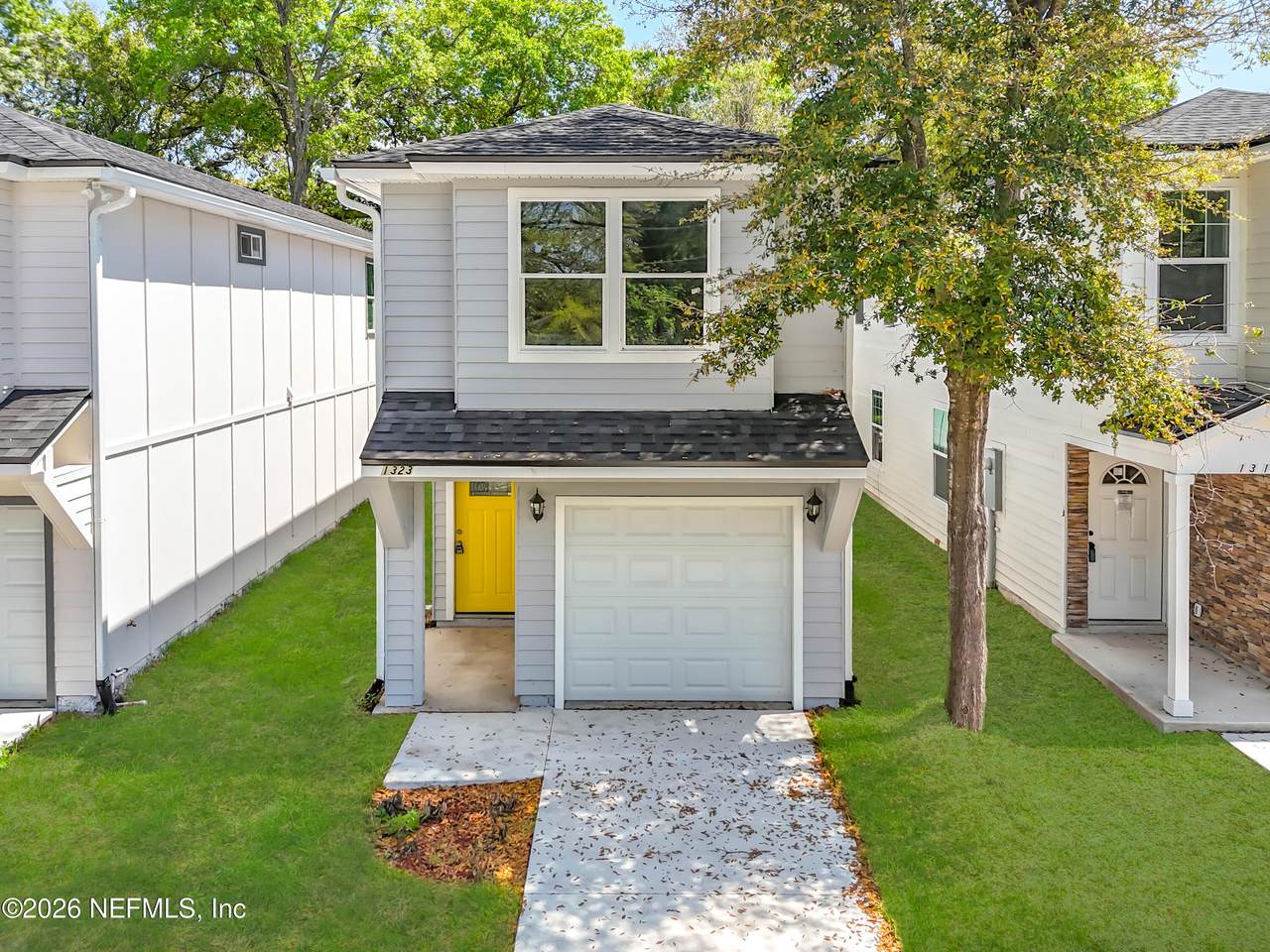 1327 Evergreen Avenue - Photo 1