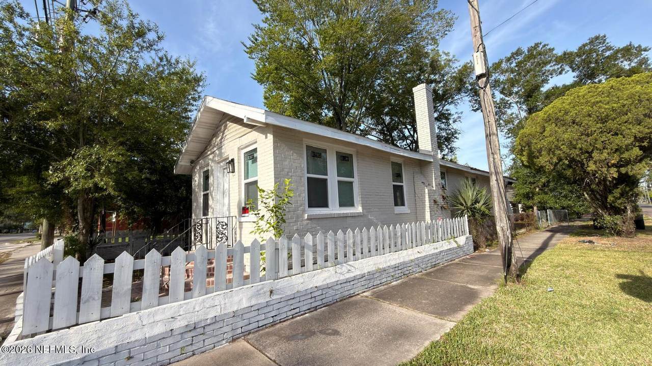 1728 Myrtle Avenue - Photo 1
