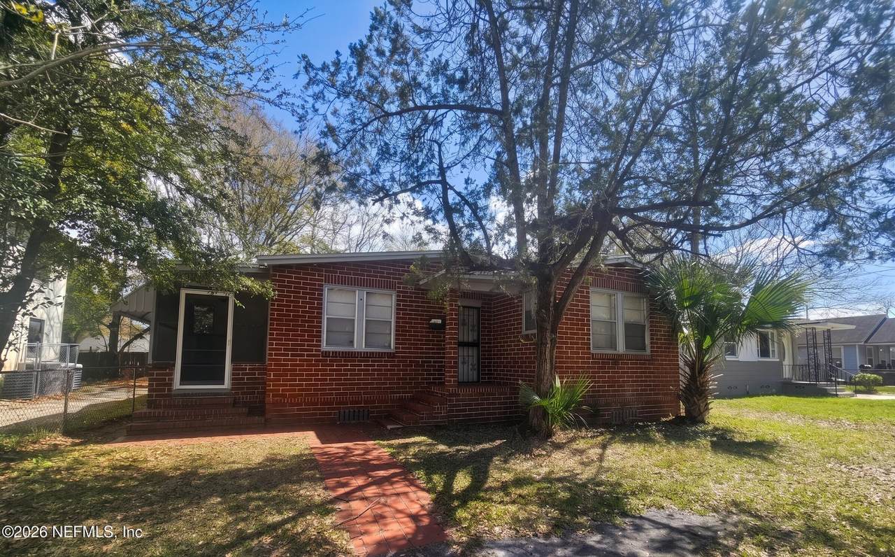 1025 Powhattan Street - Photo 1