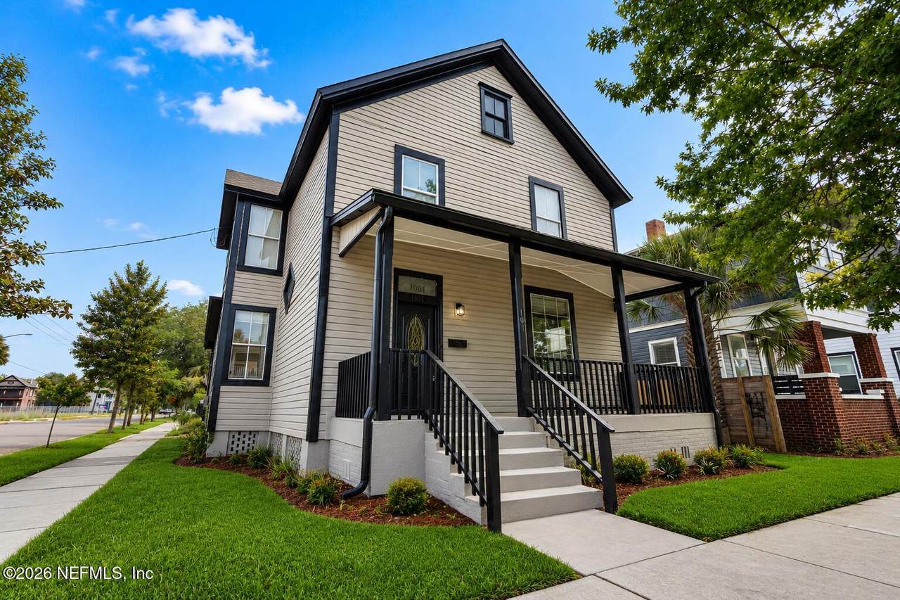 101 7TH Street - Photo 1
