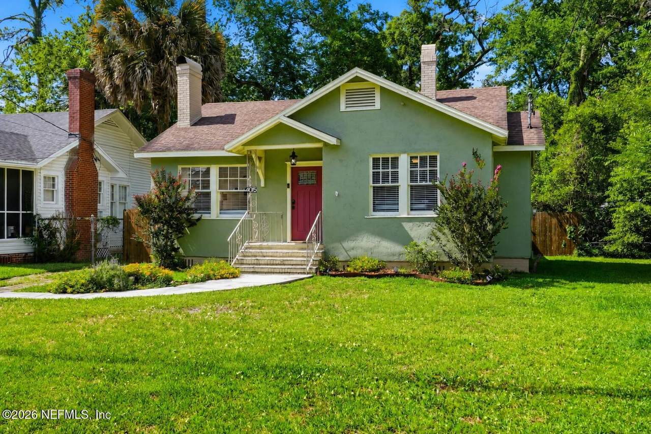 4015 College Street - Photo 1