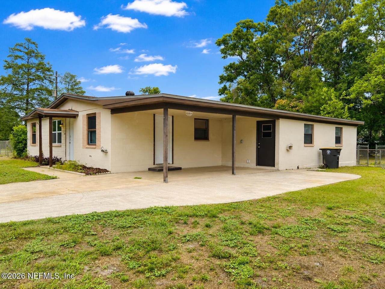 6009 Verdes Road - Photo 1