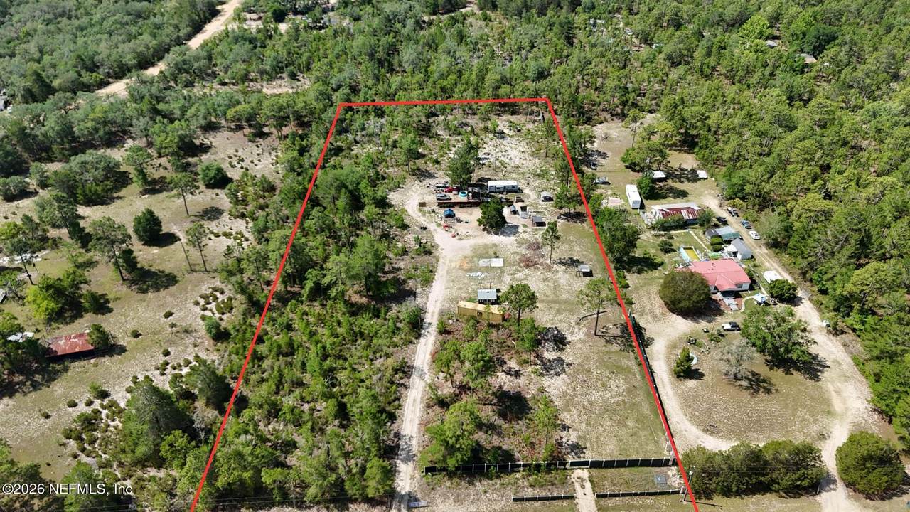 229 Poinciana Drive - Photo 1