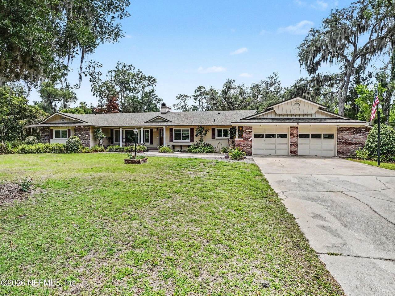 5201 Wayside Drive - Photo 1