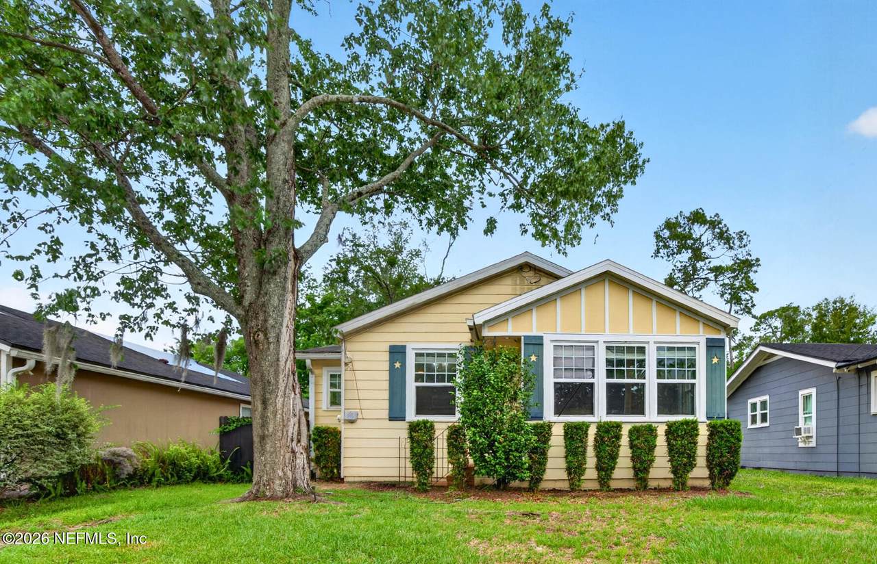 4612 Polaris Street - Photo 1