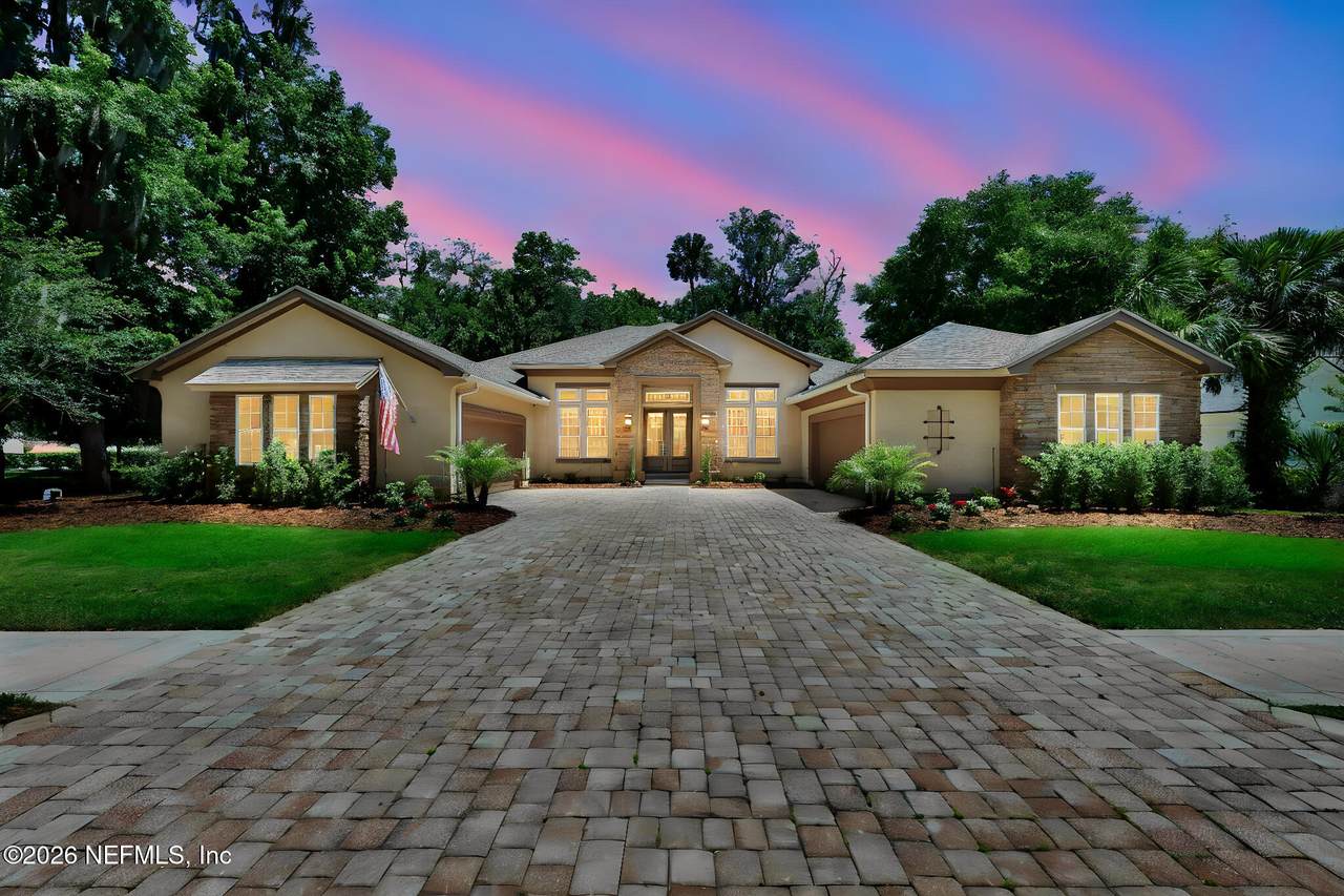 341 Vale Drive - Photo 1