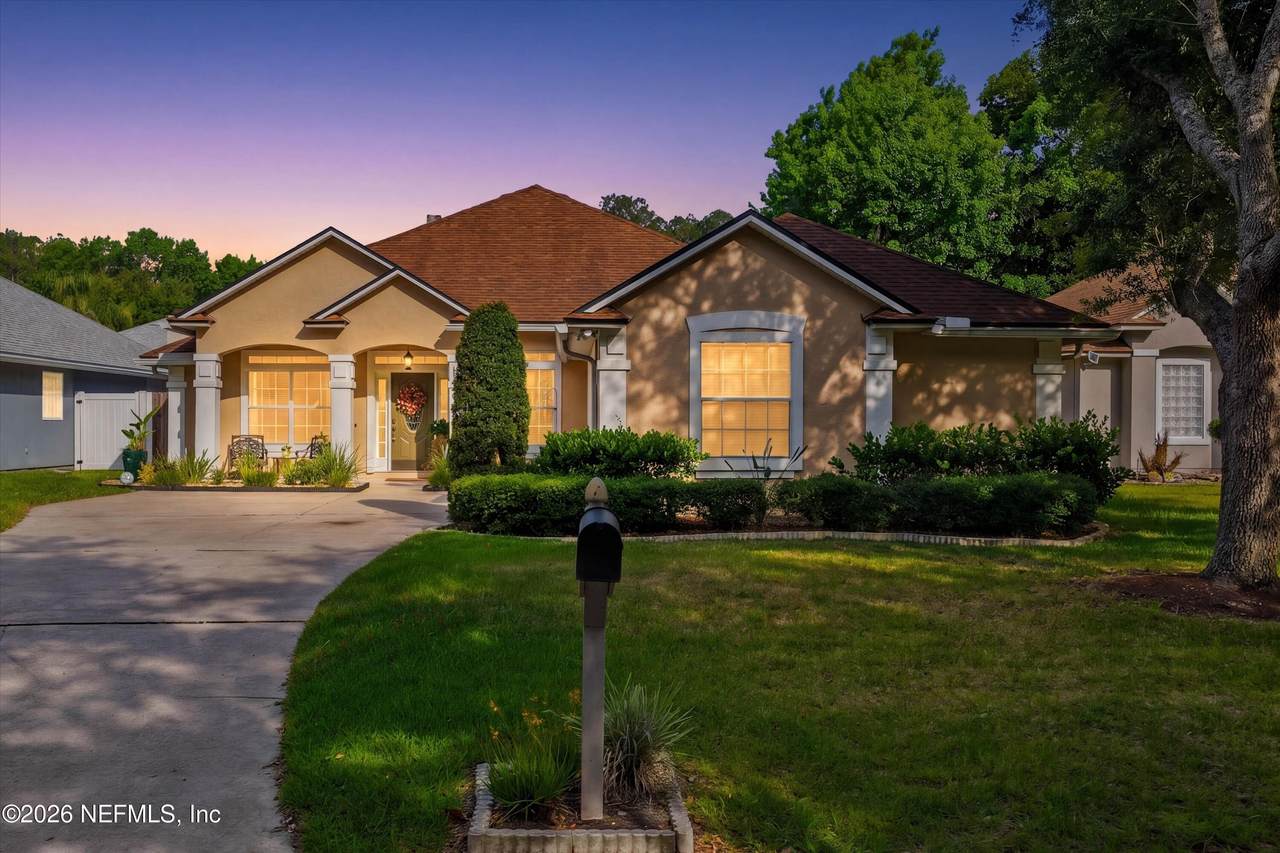 237 Crooked Court - Photo 1