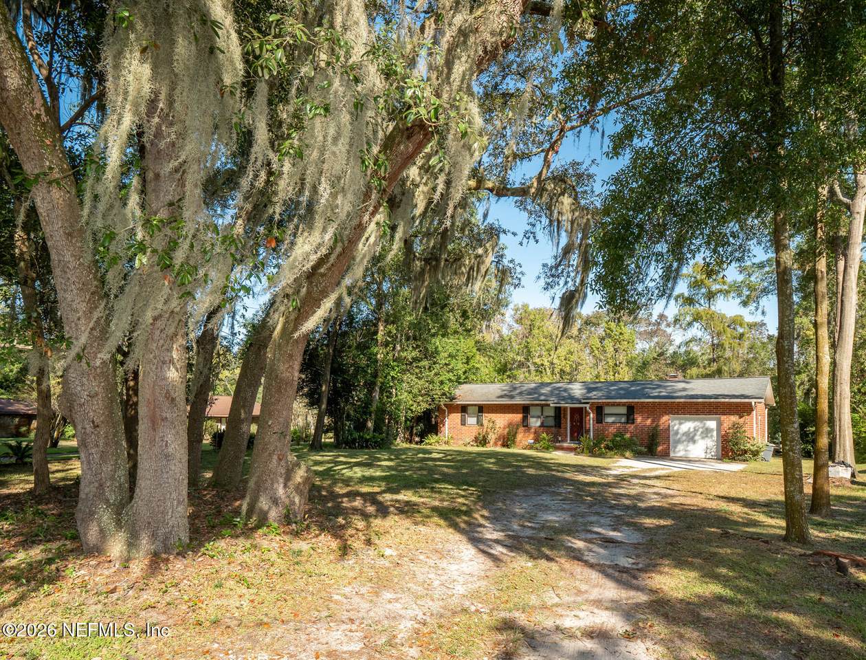 5911 Hyde Park Circle - Photo 1
