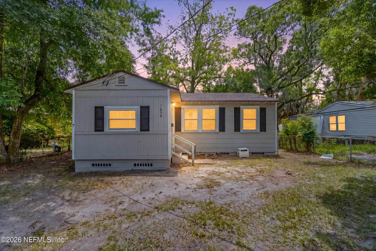 1650 34TH Street - Photo 1