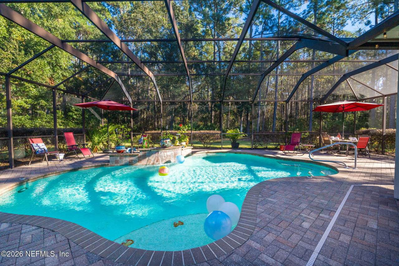 212 Twining Trce - Photo 1