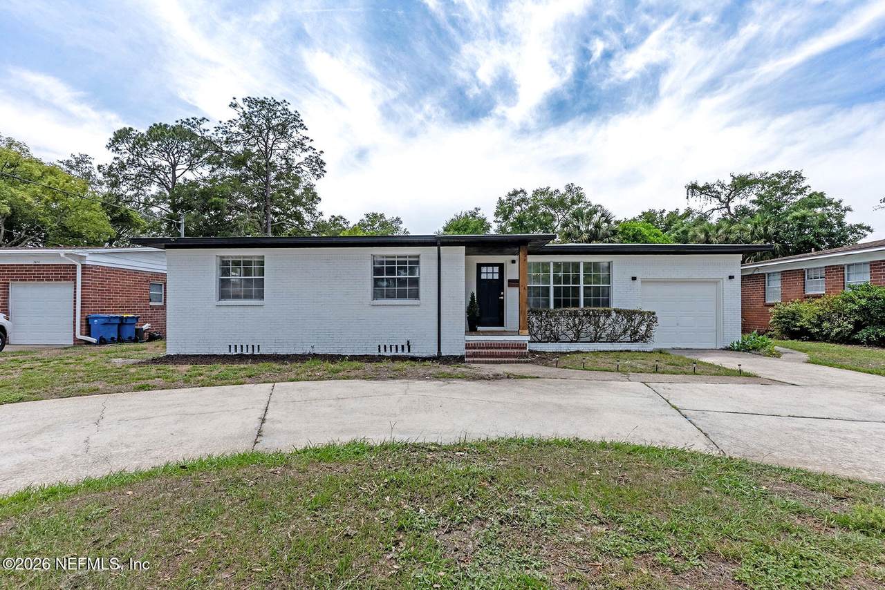 2616 Caladium Road - Photo 1