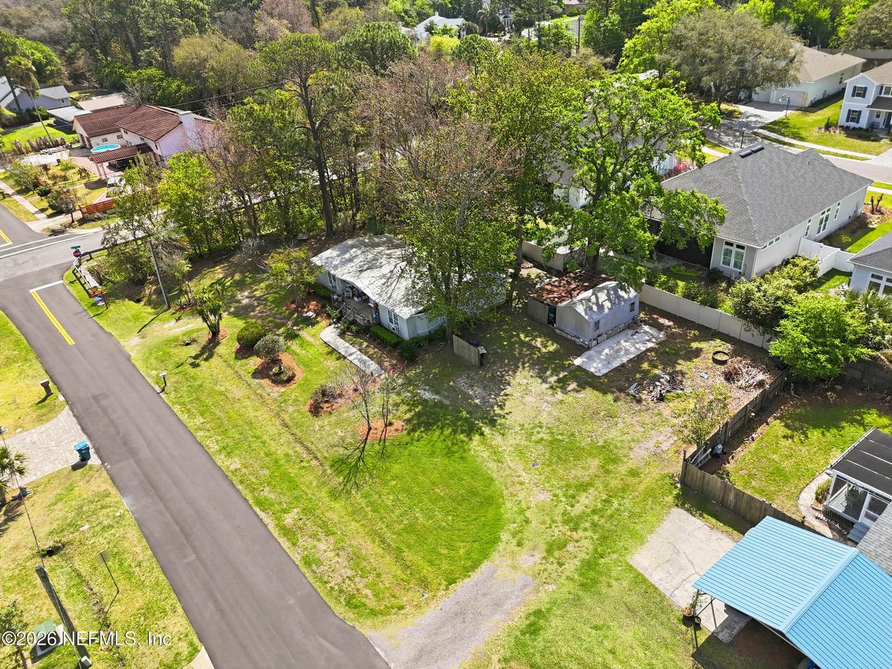 884 Robin Hood Drive - Photo 1