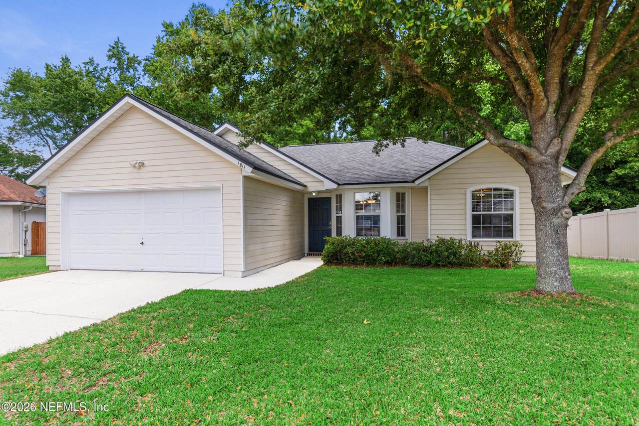 1811 Dahlia Court - Photo 1