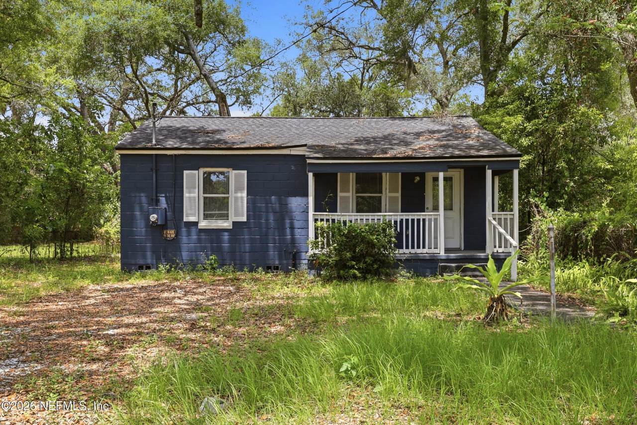 1533 12TH Street - Photo 1