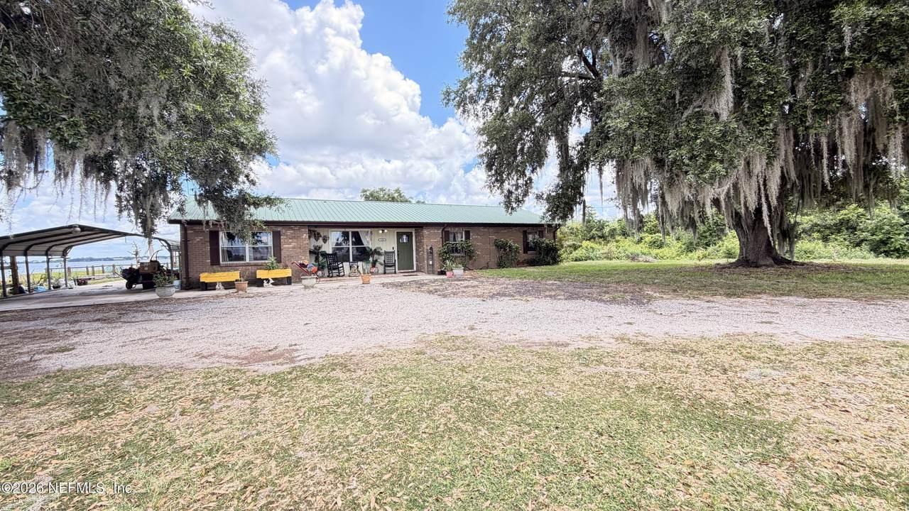 1302 Fort Meade Road - Photo 1