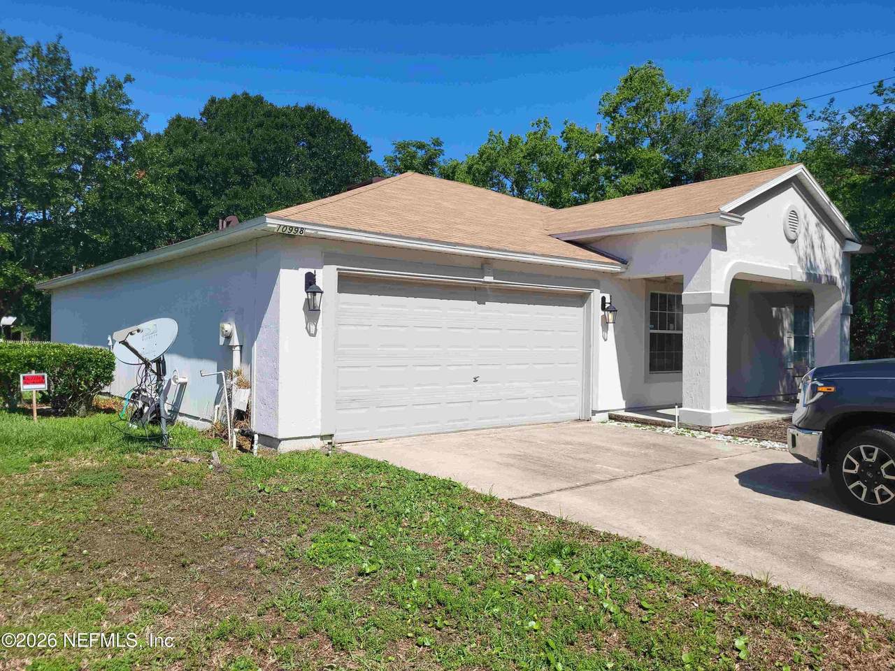10998 River Falls Drive - Photo 1