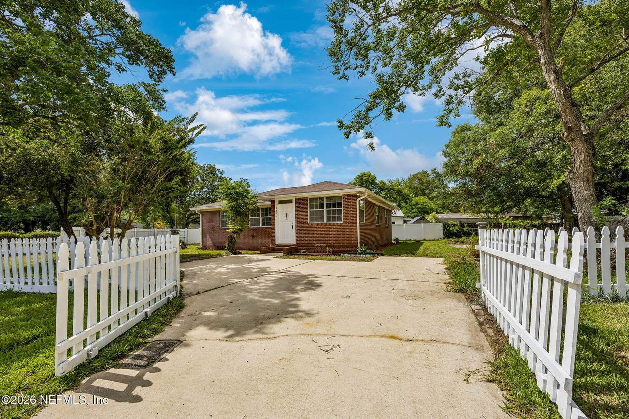 5304 Carder Street - Photo 1